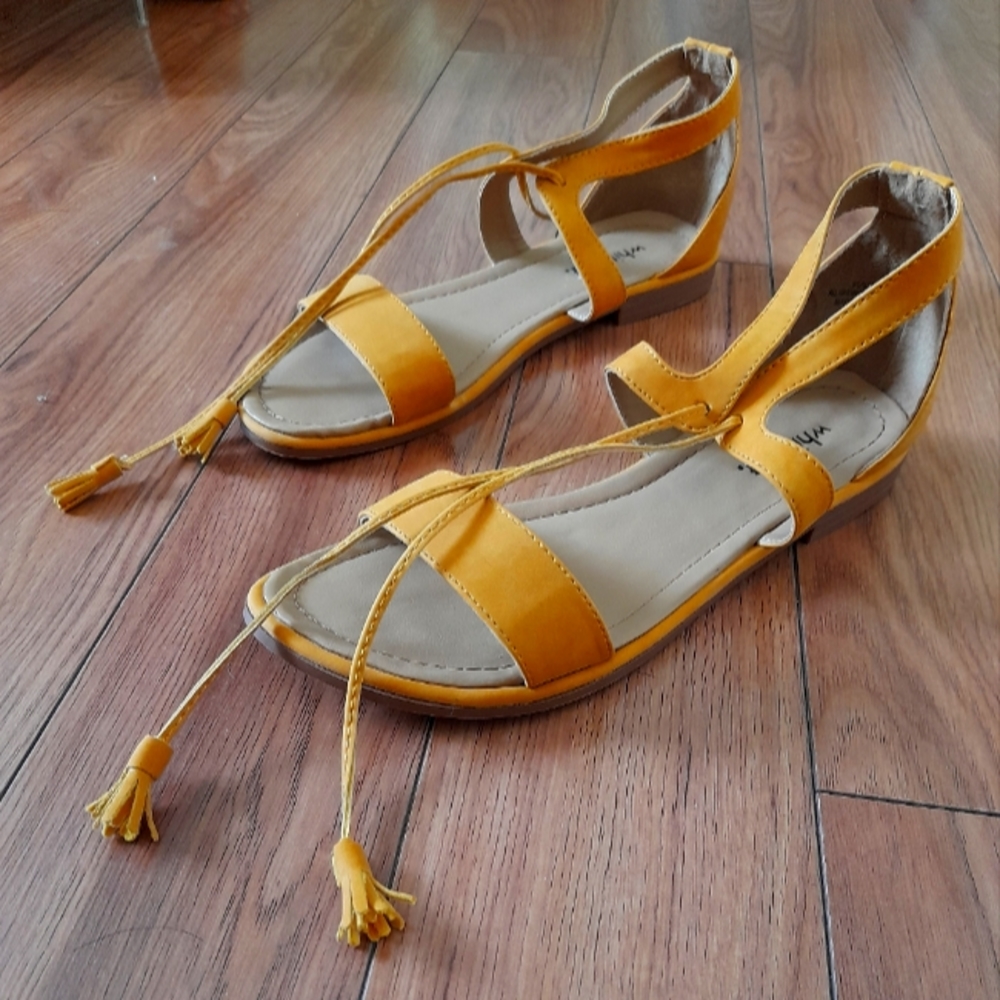 Flat open toe mustard sandals sz 9 1/2
